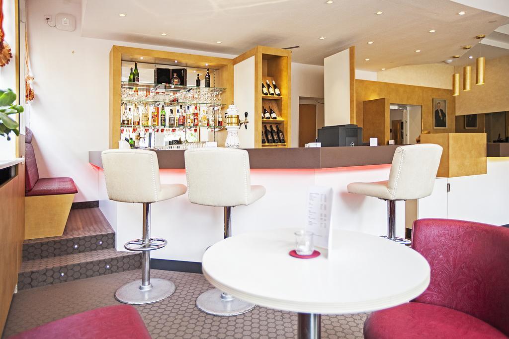 Am Bismarck Hotel Mannheim Exterior photo
